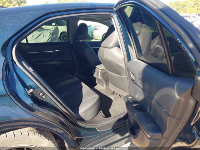 Toyota Camry Xse Image 18