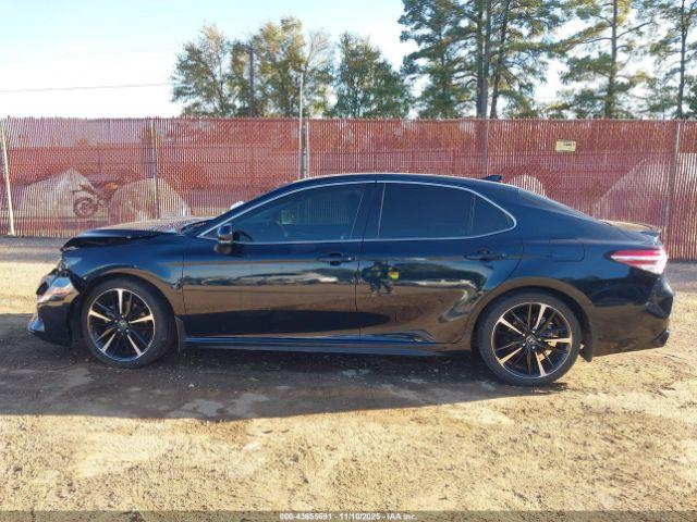 Toyota Camry Xse Image 8