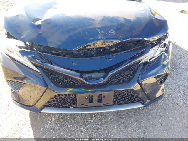 Toyota Camry Xse Image 12