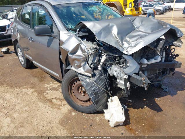 Nissan Rogue S Image 2