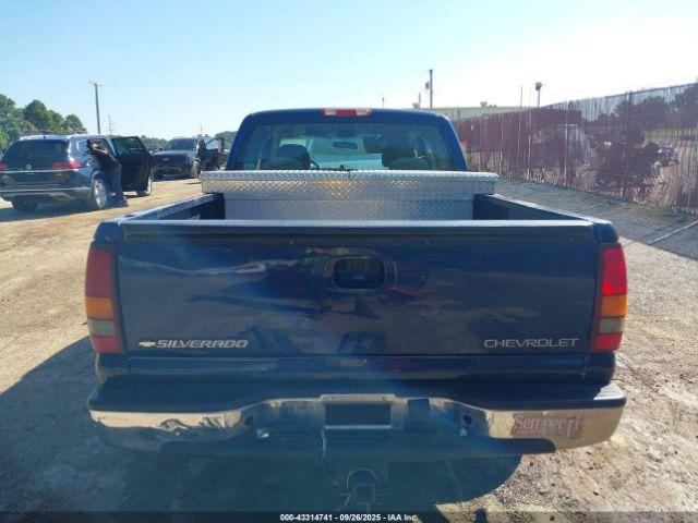 Chevrolet Silverado 1500 Ls Image 18