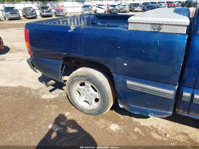 Chevrolet Silverado 1500 Ls Image 4