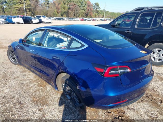Tesla Model 3 Image 13