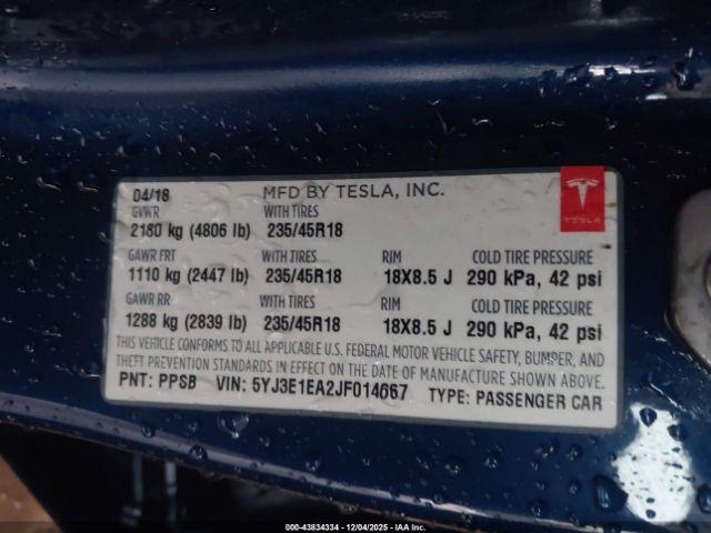 Tesla Model 3 Image 8