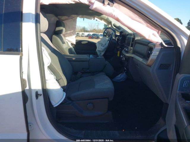 Ford F-150 Xlt Image 4