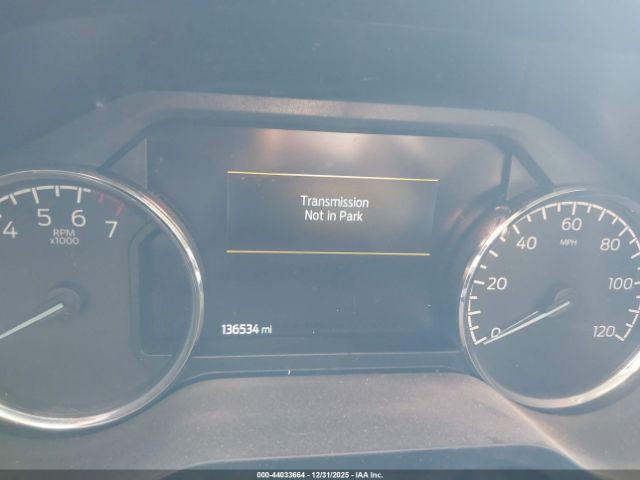 Ford F-150 Xlt Image 15