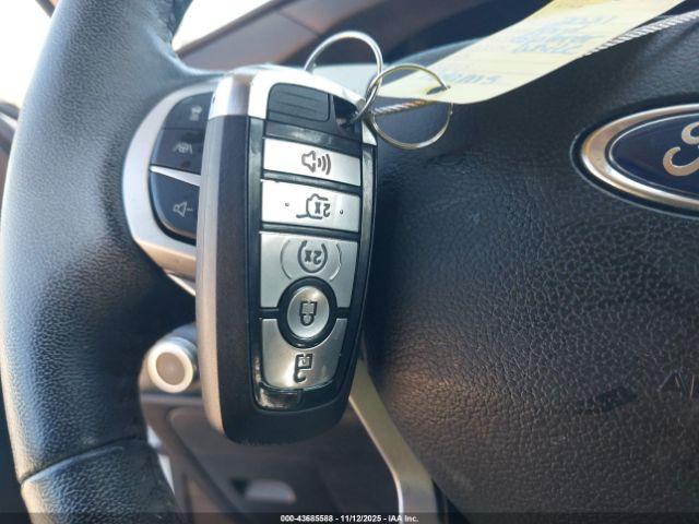 Ford Explorer Xlt Image 15