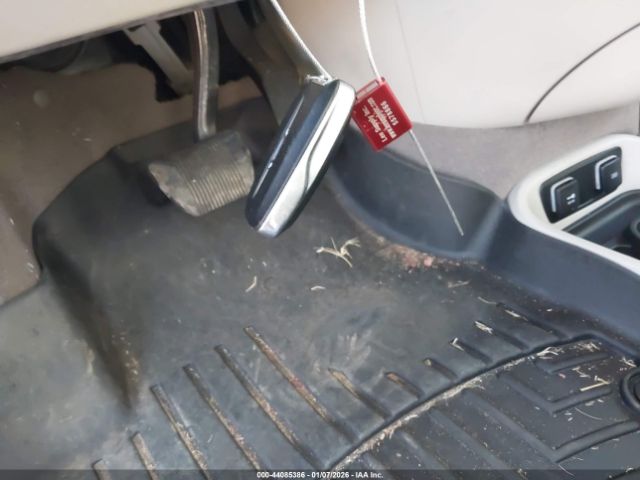 Chrysler Pacifica Touring L Plus Image 11