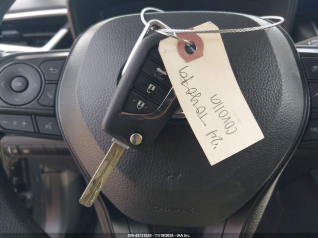 Toyota Corolla Le Image 15