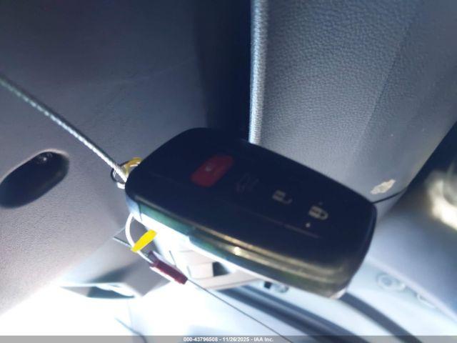 Toyota Highlander Xle Image 12