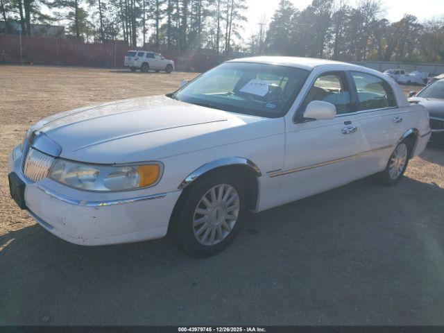 Lincoln Towncar Cartier Image 4