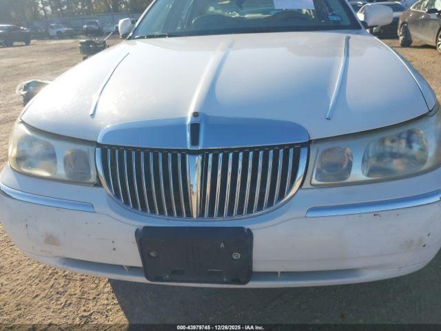 Lincoln Towncar Cartier Image 6