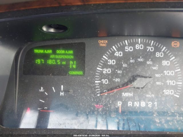 Lincoln Towncar Cartier Image 8