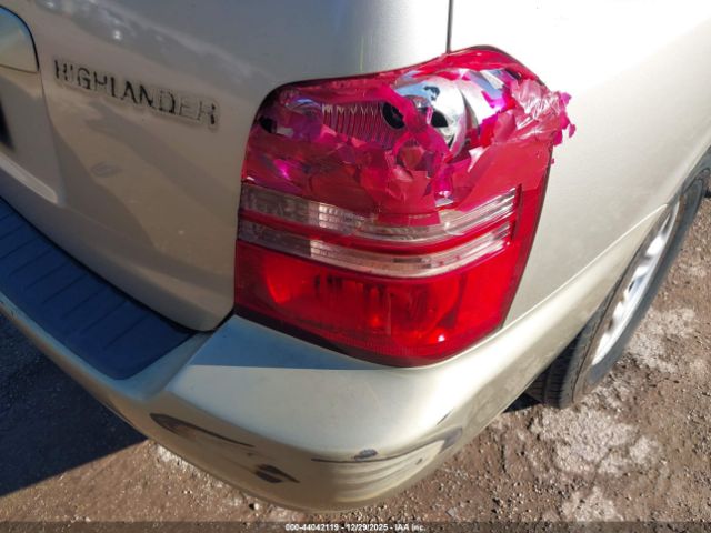 Toyota Highlander V6 Image 4