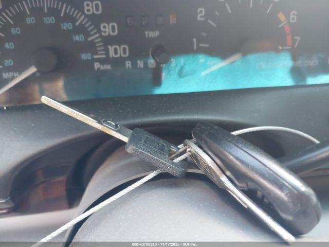 Buick LeSabre Custom Image 7