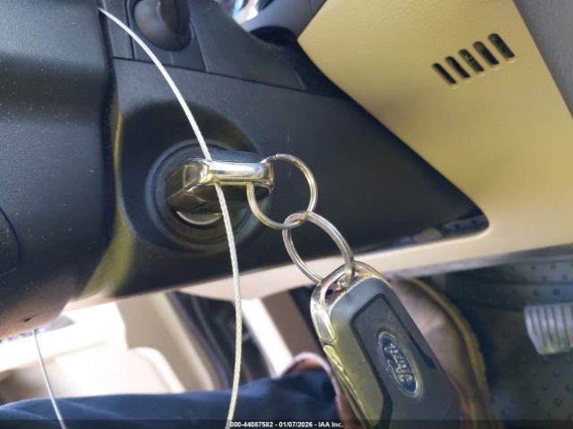 Ford Fusion Se Image 8