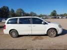 Chrysler Town & Country Touring Image 14