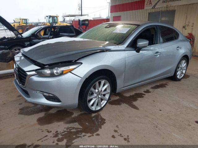 Mazda Mazda3 Touring Image 16