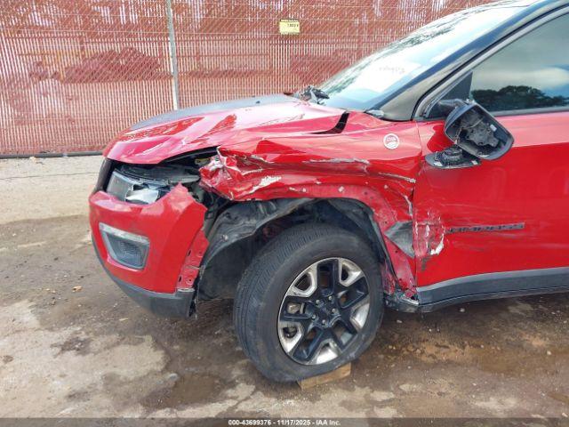 Jeep Compass Trailhawk 4x4 Image 13