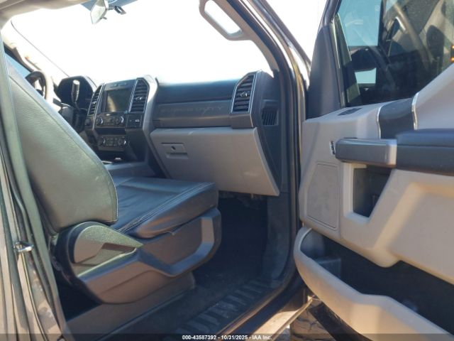 Ford F-250 Xlt Image 5