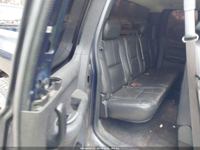 Chevrolet Silverado 1500 Lt Image 7