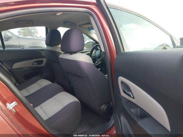 Chevrolet Cruze Ls Image 4