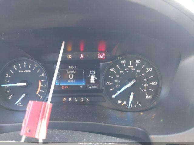 Ford Explorer Xlt Image 2