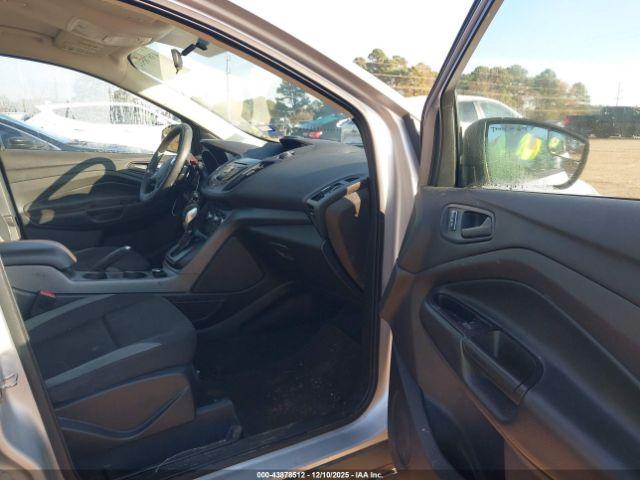 Ford Escape S Image 12