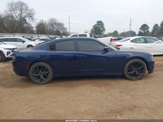 Dodge Charger Sxt Image 9
