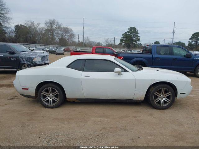 Dodge Challenger Sxt Image 14