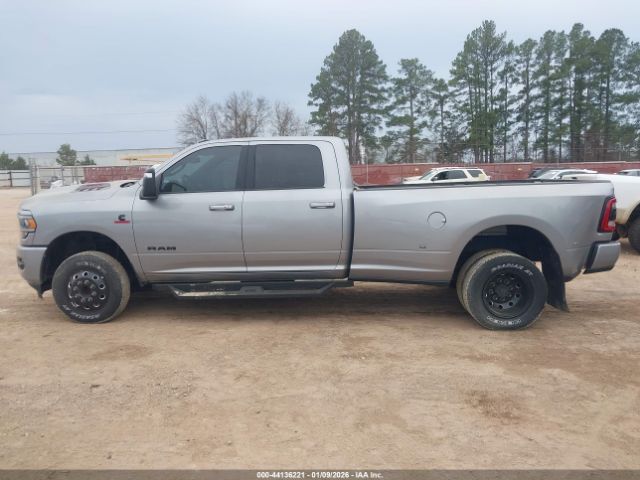 Ram 3500 Laramie  4x4 8' Box Image 11
